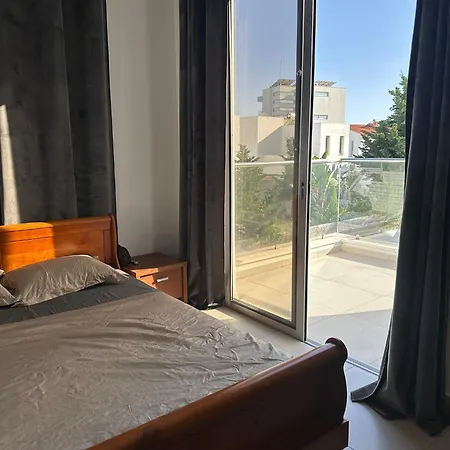 House With 2 Bedrooms And Pool