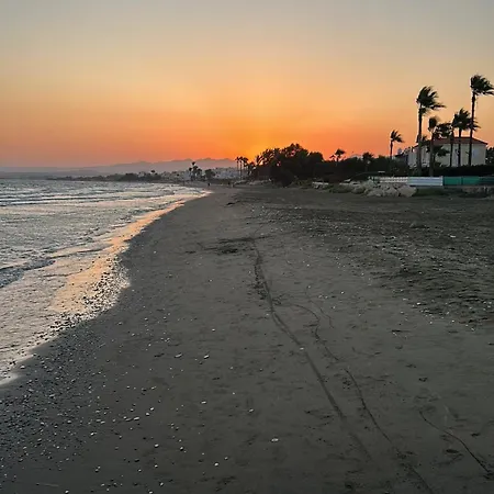 House With 2 Bedrooms And Pool