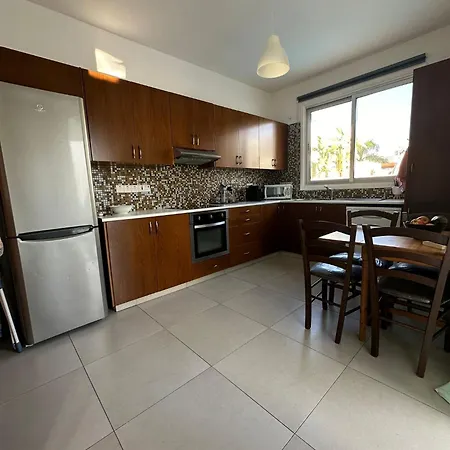 Σπίτι διακοπών House With 2 Bedrooms And Pool *